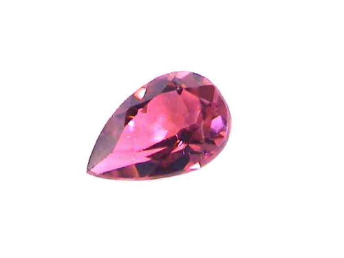 Rubellite brésilienne rouge/rose taillée en poire
